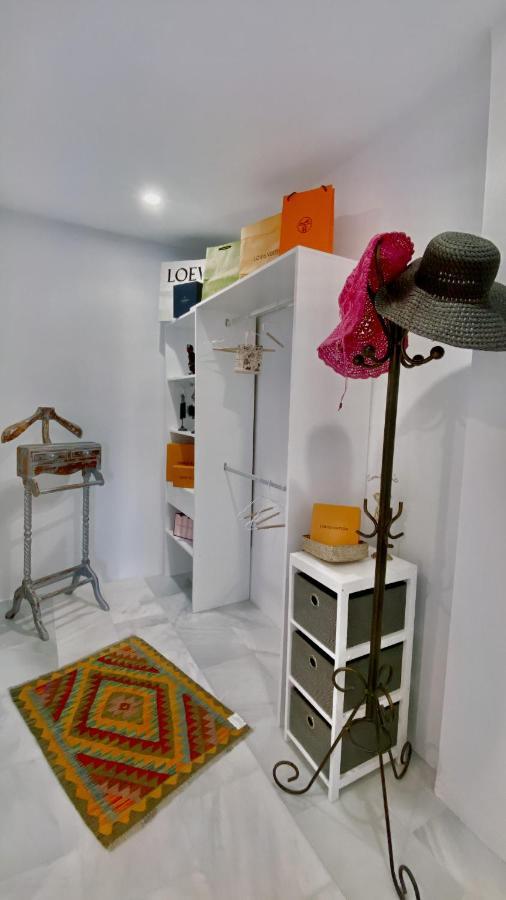 IKRAM FRONT BEACH Bermuda Beach Apartment Estepona Bagian luar foto